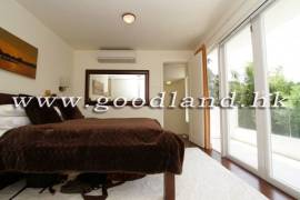 SAI KUNG Detached Western Style Garden House For Sale