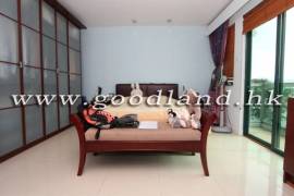 SAI KUNG Renovated Sea View Village House For Sale