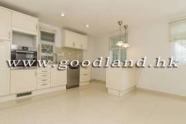 SAI KUNG Cozy Whole Block Village House For Sale