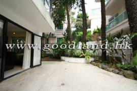 SAI KUNG Renovated Garden House For Sale | Private Gate Parking