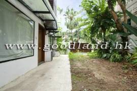SAI KUNG Renovated Garden House For Sale | Private Gate Parking