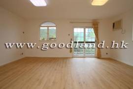 SAI KUNG Village House For Sale | Parking & Open Kitchen