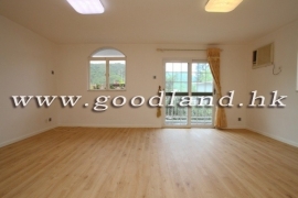SAI KUNG Village House For Sale | Parking & Open Kitchen