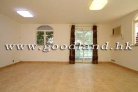 SAI KUNG Village House For Sale | Parking & Open Kitchen
