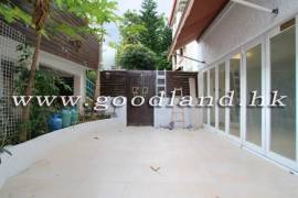 SAI KUNG Village House For Sale | Parking & Open Kitchen