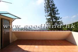 SAI KUNG Sea View Pool Complex House For Sale | 2 Parking Spaces