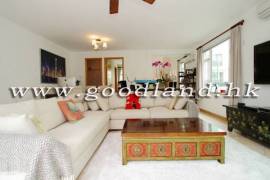 SAI KUNG Renovated Resort Style House For Sale | Communal Pool