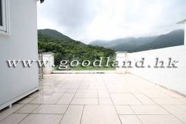 SAI KUNG Upper Duplex Village House For Sale | Rooftop