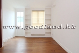 SAI KUNG Renovated Lawn Garden Village House For Sale