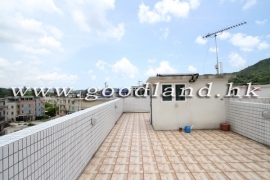 SAI KUNG Renovated Lawn Garden Village House For Sale