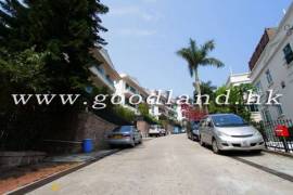 SAI KUNG Renovated Pool Complex House For Sale | Equipped Kitchen