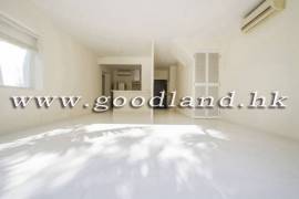 SAI KUNG Sea View Pool Complex House For Sale | 3 En-Suites