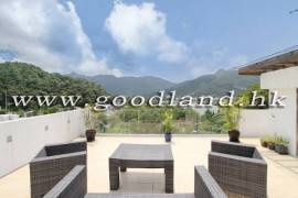 SAI KUNG Renovated Sea View Village House For Sale
