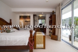 SAI KUNG Renovated Sea View Village House For Sale