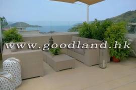 SAI KUNG Beachside Lawn Garden Village House For Sale