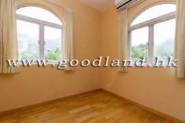 SAI KUNG Detached Fenced Garden House For Sale