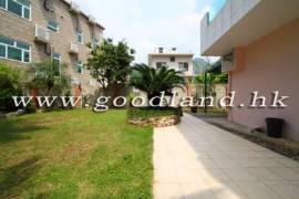 SAI KUNG Detached Fenced Garden House For Sale