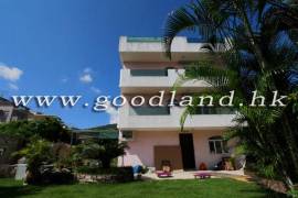SAI KUNG Detached Fenced Garden House For Sale