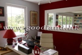 SAI KUNG Renovated Garden Village House For Sale