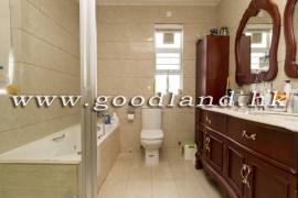SAI KUNG Detached Garden Village House For Sale