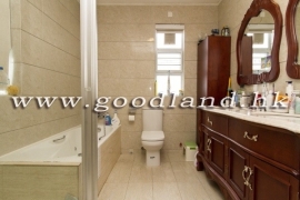 SAI KUNG Detached Garden Village House For Sale
