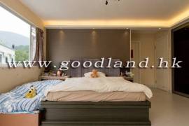 SAI KUNG Detached Garden Village House For Sale