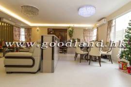 SAI KUNG Detached Garden Village House For Sale