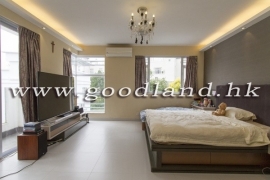 SAI KUNG Detached Garden Village House For Sale