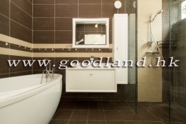 SAI KUNG Convenient Village House For Sale | Garden & Helper Room