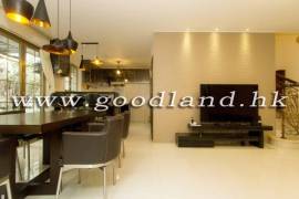 SAI KUNG Convenient Village House For Sale | Garden & Helper Room