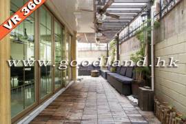SAI KUNG Convenient Village House For Sale | Garden & Helper Room