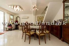 SAI KUNG Greenery Village House For Sale | Garden & 3 Parking Spaces