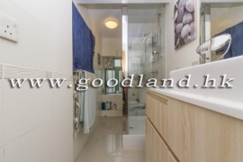 SAI KUNG Village House For Sale | Close to Town & High Ceiling