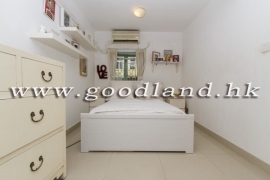 SAI KUNG Village House For Sale | Close to Town & High Ceiling
