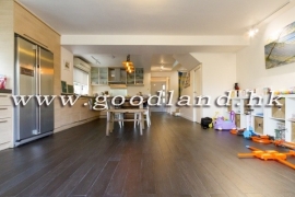 SAI KUNG Resort Style Village House For Sale | Garden & Pool