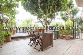 SAI KUNG Villa For Sale | Popular Complex & Cozy Terrace