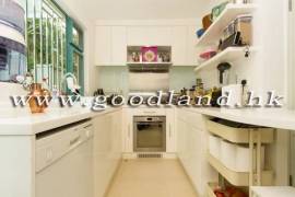 SAI KUNG Villa For Sale | Popular Complex & Cozy Terrace