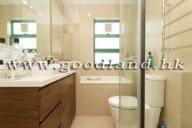SAI KUNG Villa For Sale | Popular Complex & Cozy Terrace
