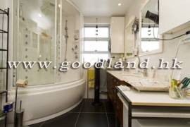 SAI KUNG Convenient Village House For Sale | Garden & 5BR