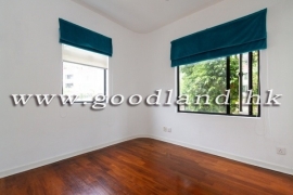 SAI KUNG Detached Corner House For Sale | Pool Complex & Terrace