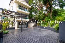 SAI KUNG Detached Corner House For Sale | Pool Complex & Terrace