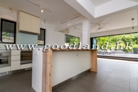 SAI KUNG Detached Corner House For Sale | Pool Complex & Terrace