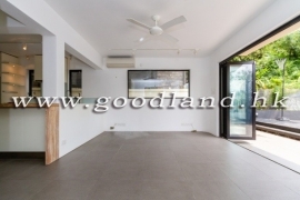 SAI KUNG Detached Corner House For Sale | Pool Complex & Terrace