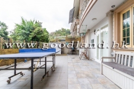 SAI KUNG Managed Complex Village House For Sale | Deeded Parking