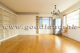 SAI KUNG Managed Complex Village House For Sale | Deeded Parking