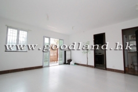SAI KUNG Lower Duplex For Sale | Lovely Garden & Convenient Location