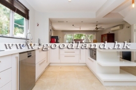 SAI KUNG Village House For Sale | Communal Pool & Expat Community