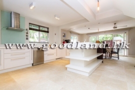 SAI KUNG Village House For Sale | Communal Pool & Expat Community