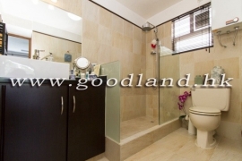 SAI KUNG Village House For Sale | Communal Pool & Expat Community