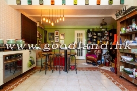 SAI KUNG Village House For Sale | Close to Town with Front Yard